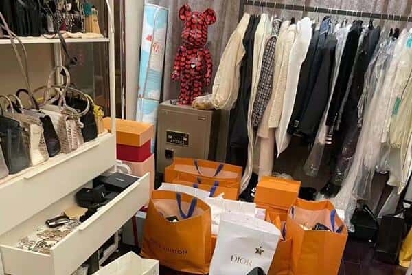 吕梁市中阳回收一线品牌衣服